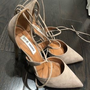 Steve Madden Lace Up Nude Pump Size 8.5